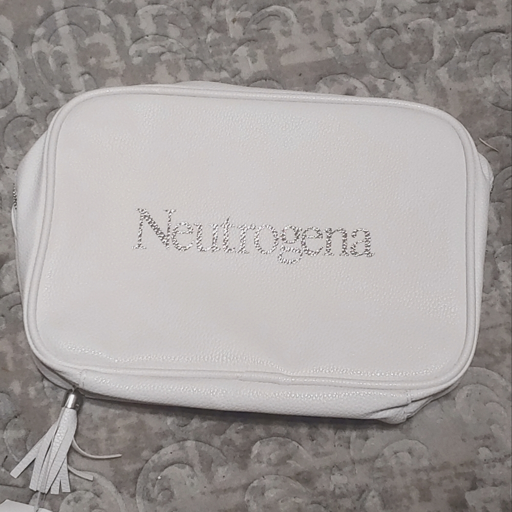 Neutrogena makeup case